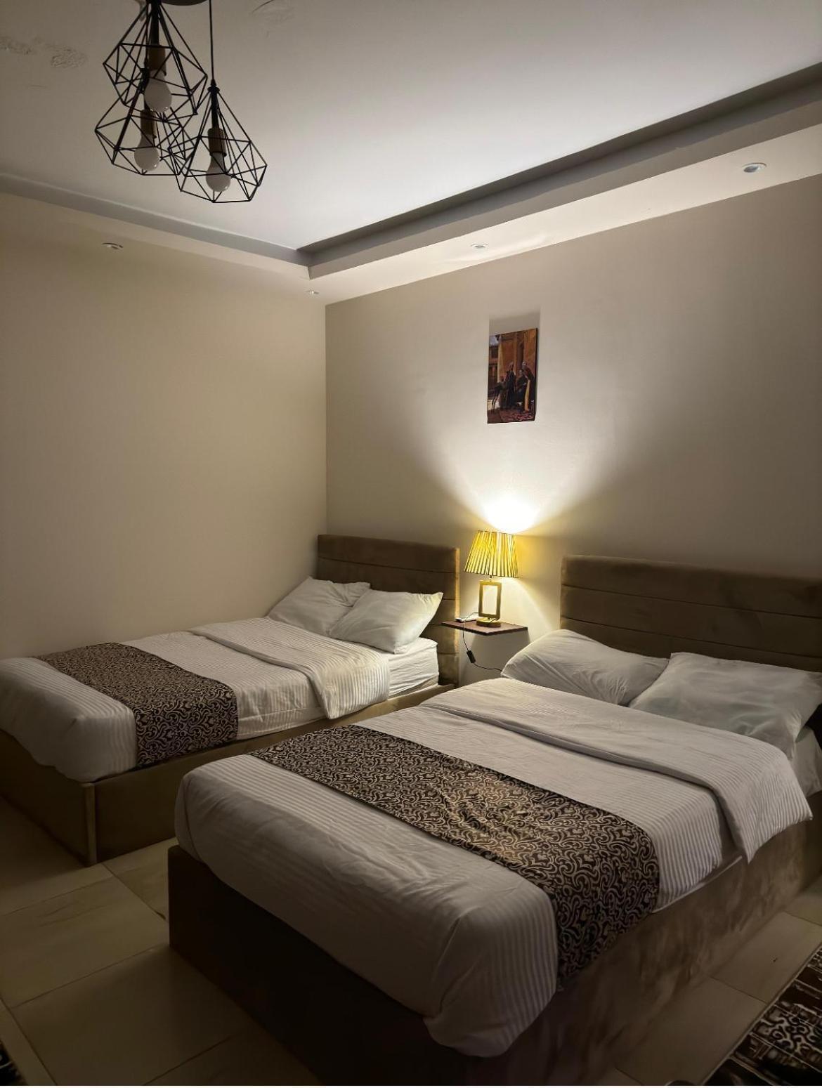 Hur Pyramids Land Inn Kafret el-Gabal Екстериор снимка