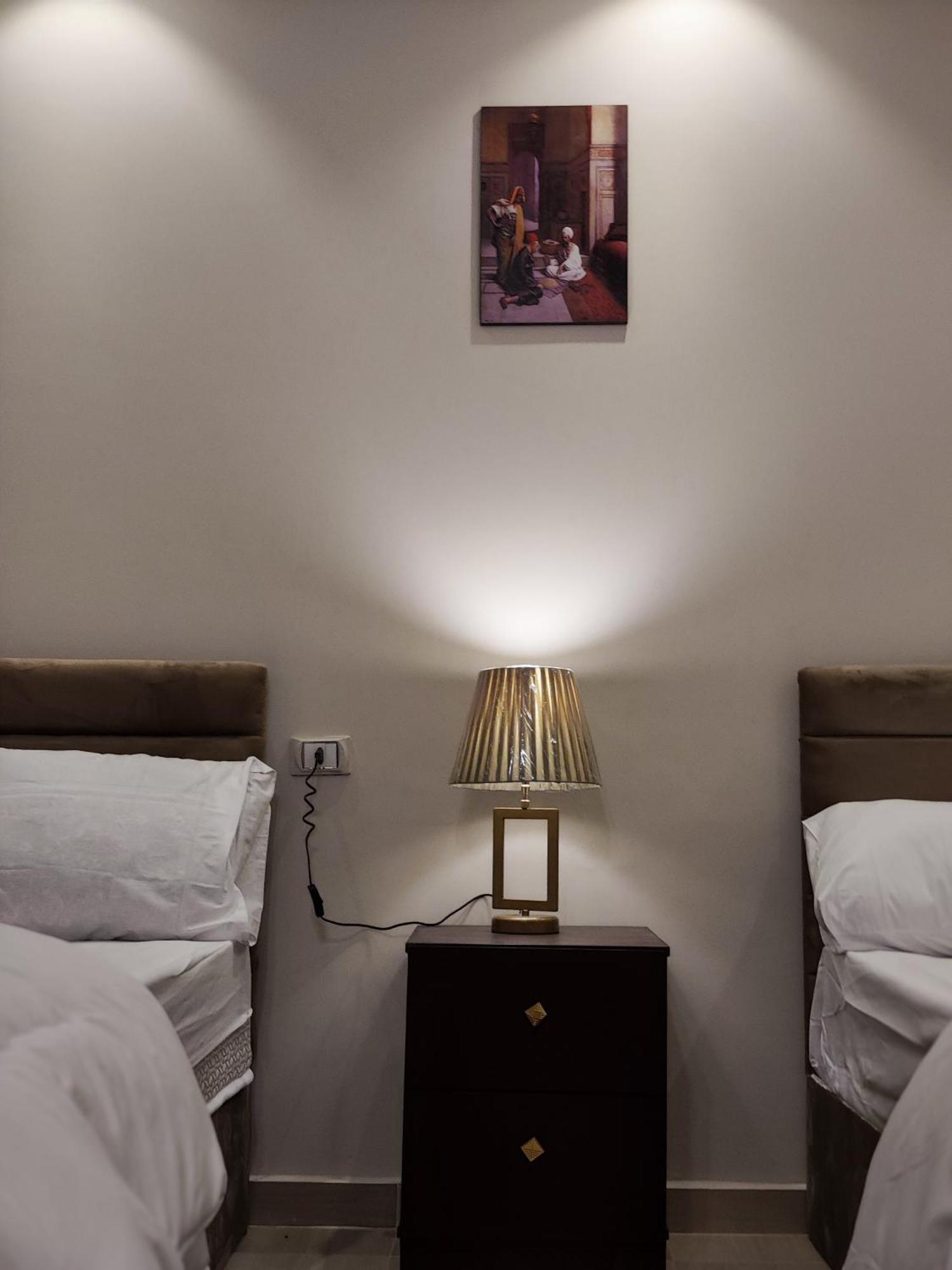 Hur Pyramids Land Inn Kafret el-Gabal Екстериор снимка